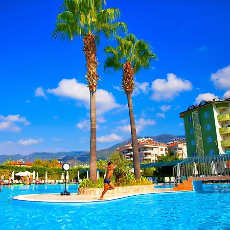 Green Garden Resort & Spa Hotel-2